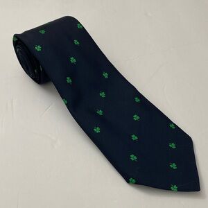 Millar of Ireland 🇮🇪 St Patrick’s Luck Green Clover Patterned Men's Tie